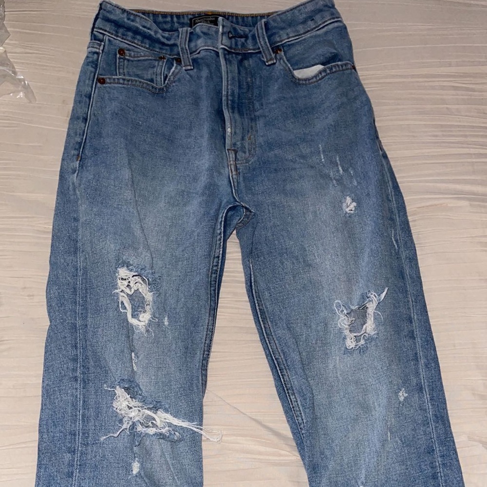 Abercrombie & Fitch Zoe natural rise ankle straight jeans